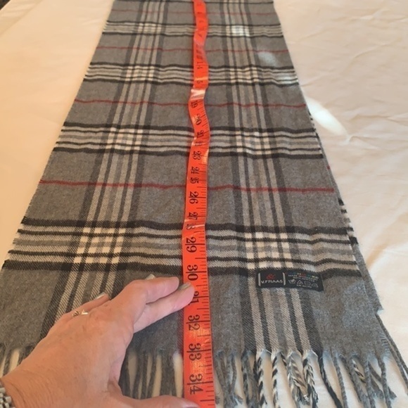 V. FRAAS cashmink Germany black red plaid - Picture 3 of 4